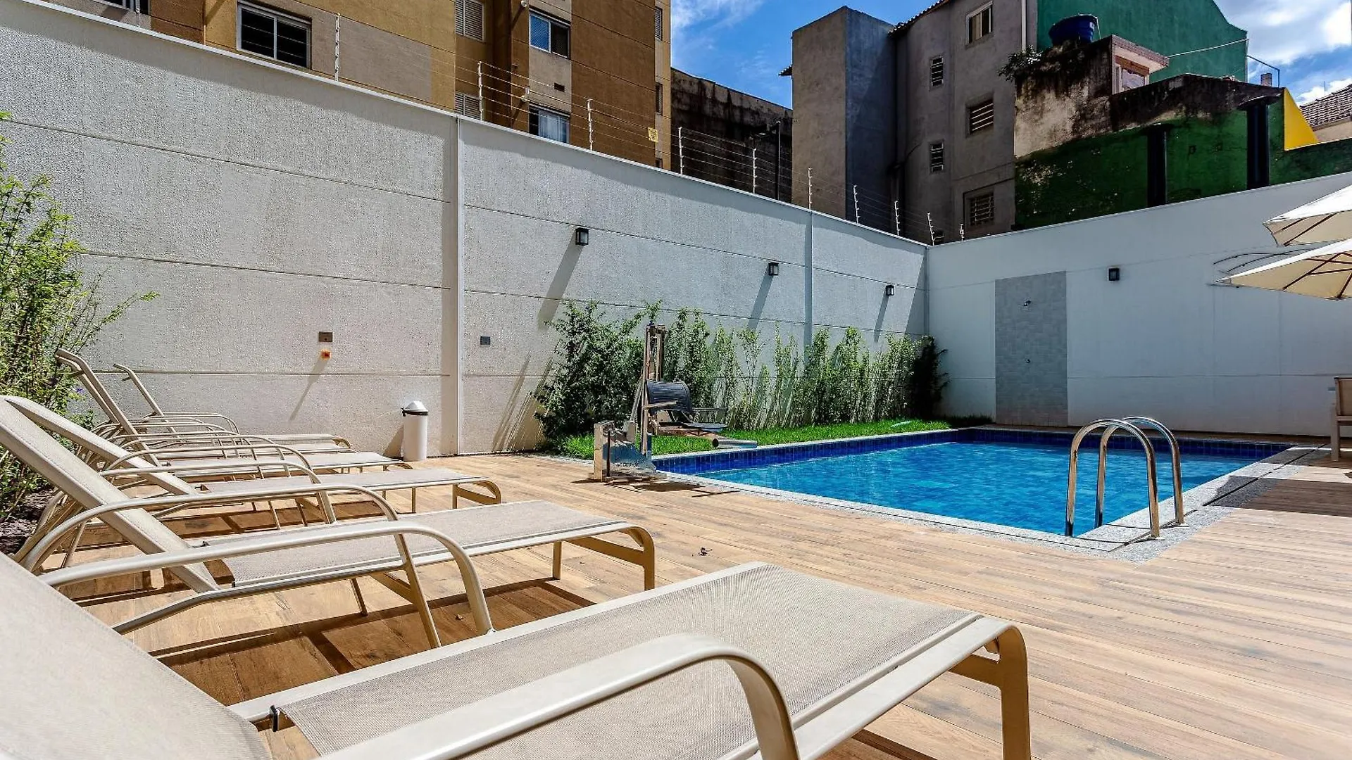 Dom Bras - Studio Amplo E Confortavel Pra Toda Familia, Com Piscina Σάο Πάολο 0*,